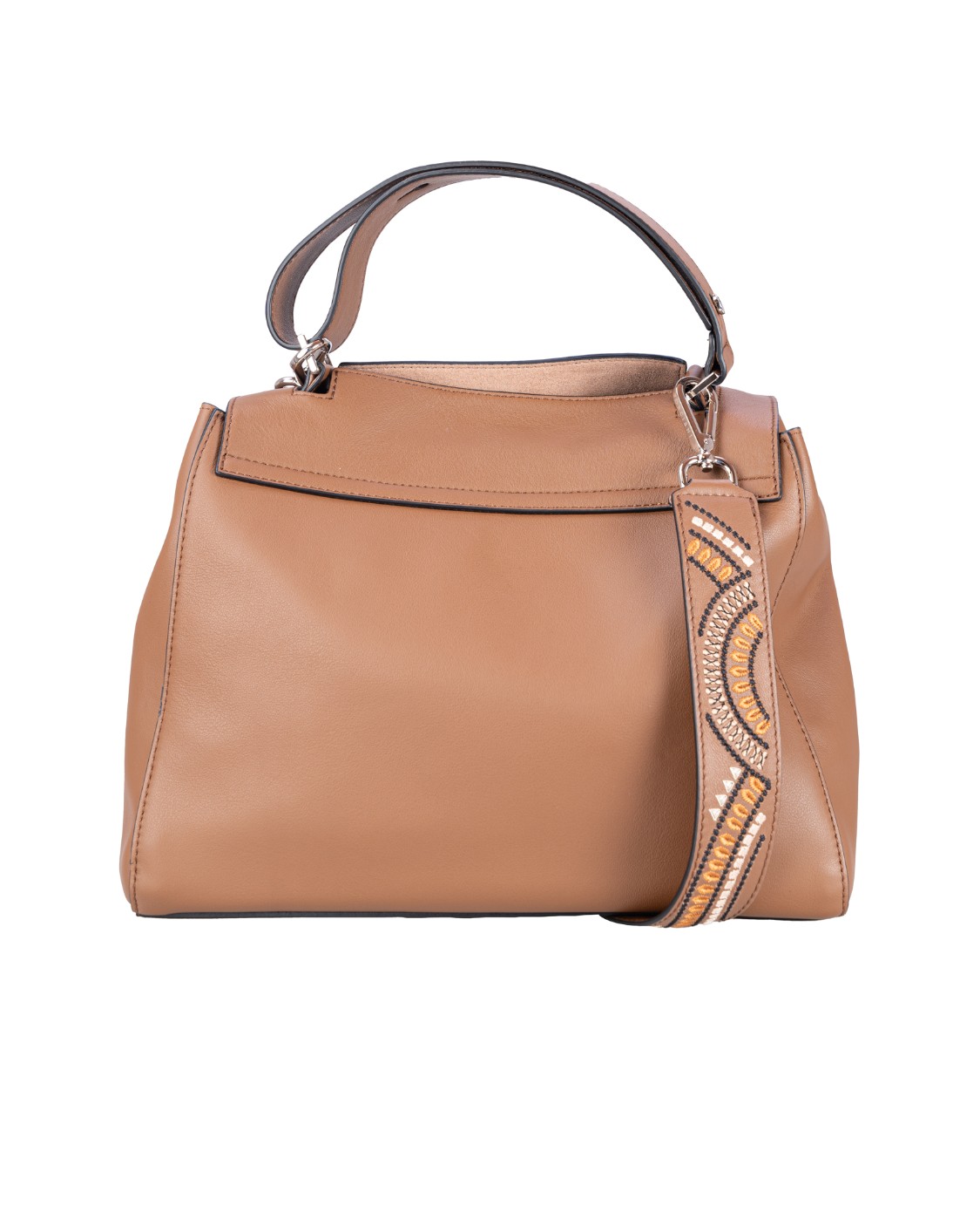 shop ORCIANI  Borsa: Orciani borsa Sveva Madlen media, in pelle, con tracolla.
Tasche: tre interne, di cui una con zip.
Chiusura: patta con bottone magnetico.
Manico allungabile.
Tracolla ricamata, rimovibile e regolabile.
Tracolla di servizio regolabile.
Finitura palladio.
Profili neri a contrasto.
Dimensioni: Larghezza: 32 cm, Altezza: 24 cm, Profondità: 15 cm.
Composizione: 100% pelle.
Made in Italy.. BT2006 MDL-CIOCCOLATO number 3364169